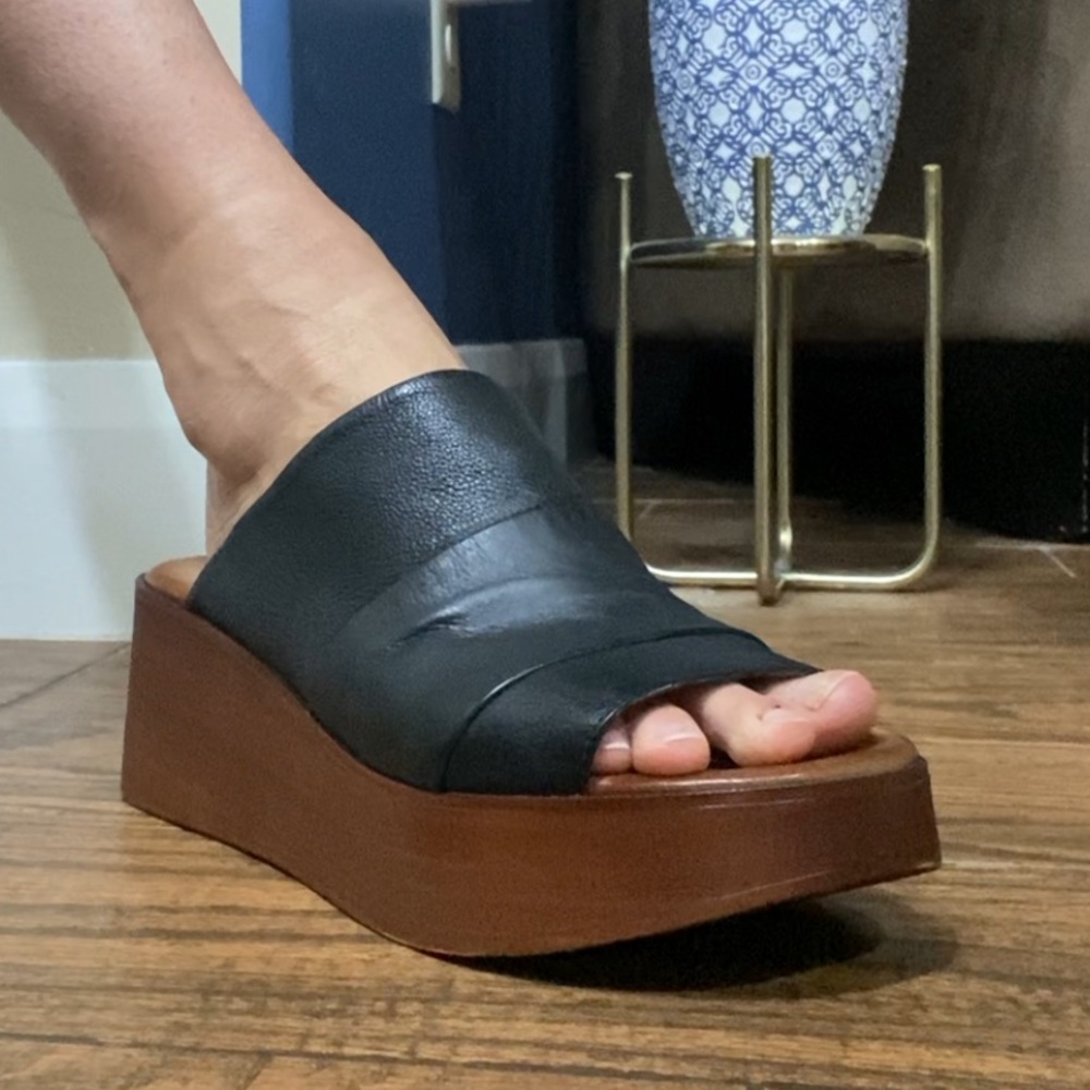 Miz Mooz Black Leather Platform Sandals